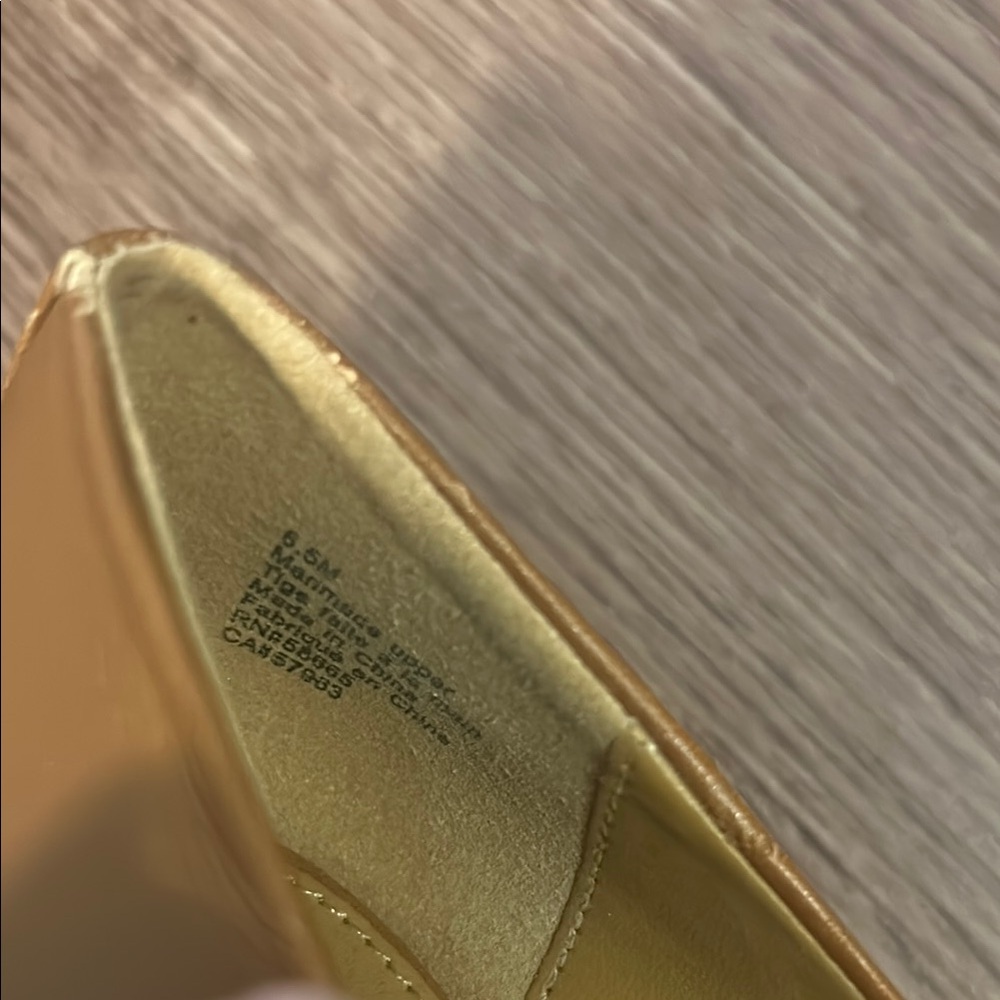 Tan Pointed Toe Heels - Picture 7 of 7